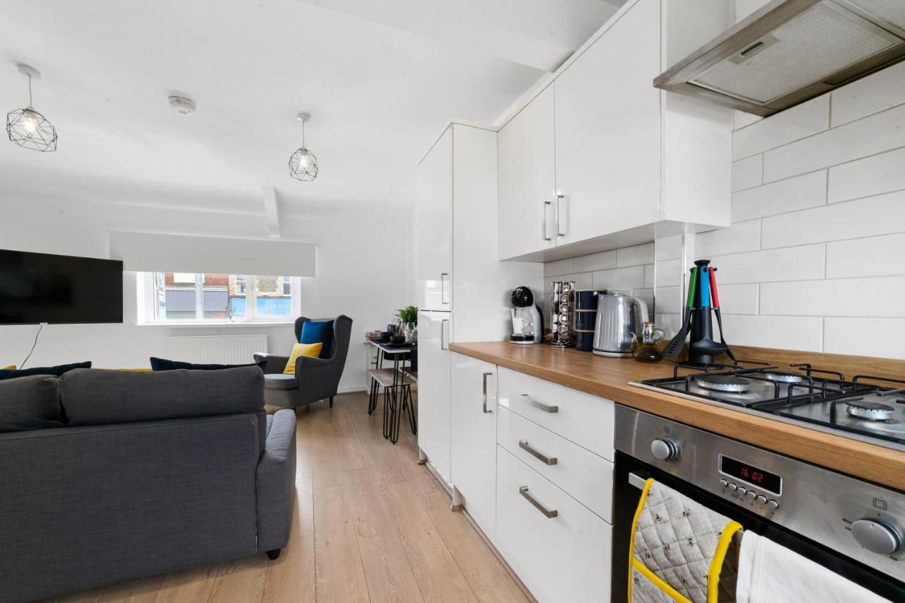 Village Cwtch Whitchurch 2 Bedroom Apartment Cardiff Exterior foto